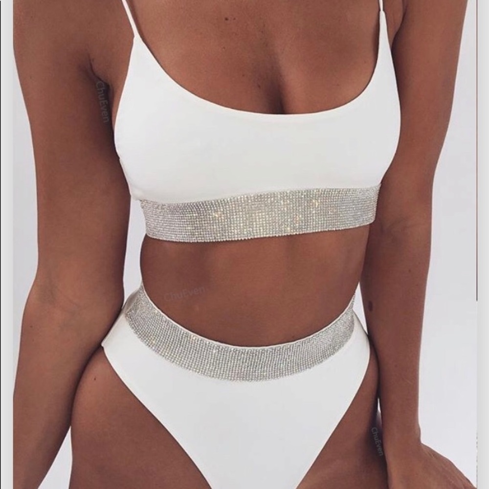 SOLD Out‼️Bling bikini swimsuit
